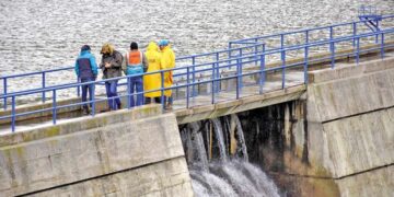 La Alcaldía de La Paz y Epsas realizan inspección en represas.
