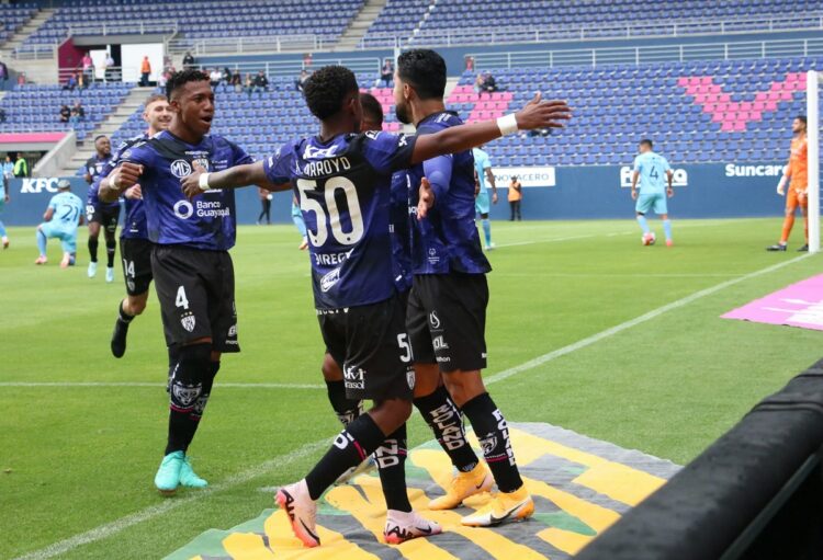 Independiente del Valle golea y arrebata el liderato a Liga de Quito