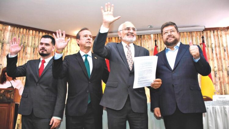 Mesa dice que el candidato del bloque de unidad será elegido a través de una encuesta