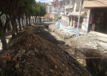 La obra en la calle Abdón Saavedra está inconclusa.