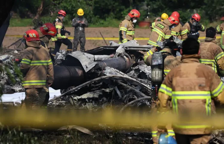 El avión militar explotó al estrellarse/Xinhua