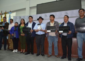 Cochabamba estrena equipos de colposcopia con IA; resultados de exámenes médicos se reducirán a 5 minutos.