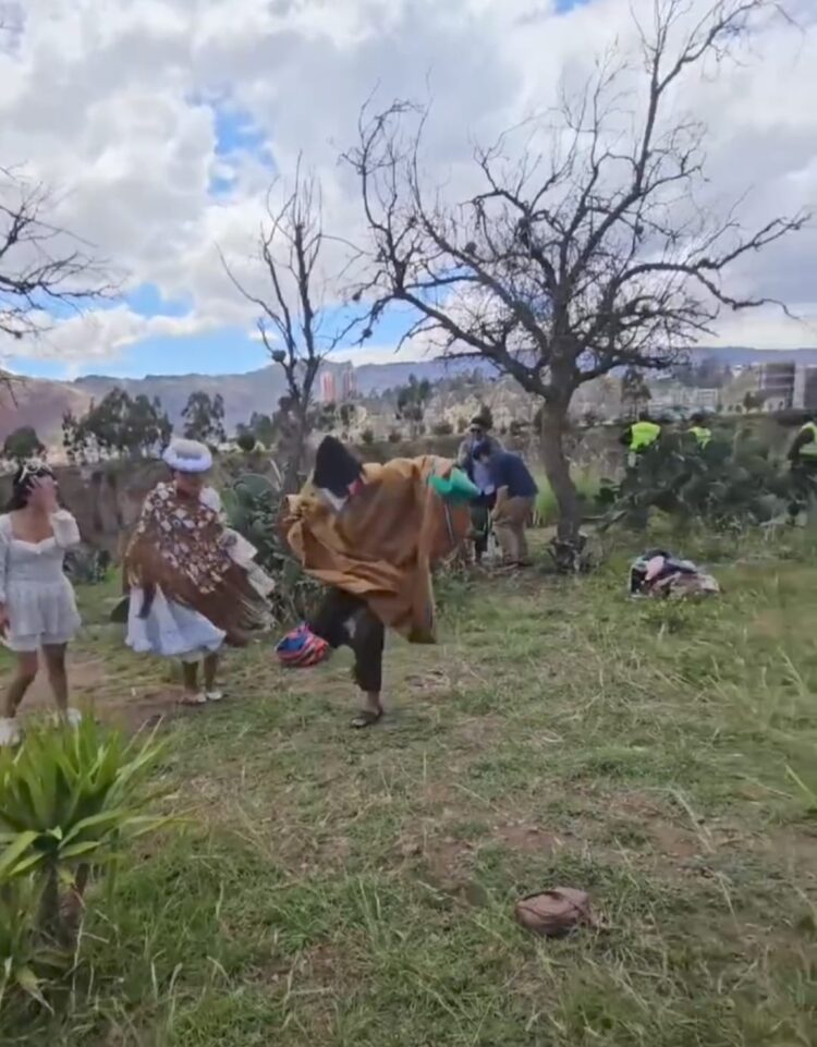 Este domigo se realizó el "Tuna fest", una protesta simbólica por la agresión a una mujer.