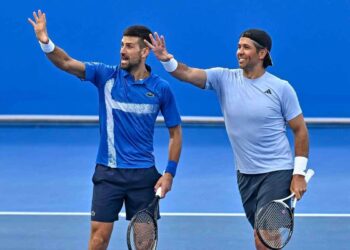 Regreso ganador de Djokovic en Doha… en dobles