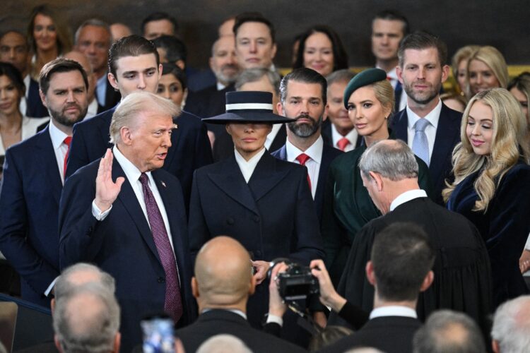 Donald Trump jura como presidente