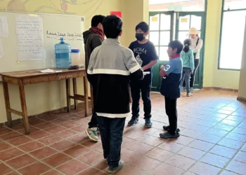 Niñas, niños y adolescentes de la Fundación Alalay presentarán la obra 'Ecos de la Infancia'. FOTO: Fundación Alalay.