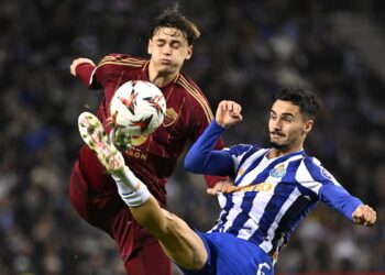 Real Sociedad y Ajax cumplen, todo abierto entre Roma y Oporto para la vuelta