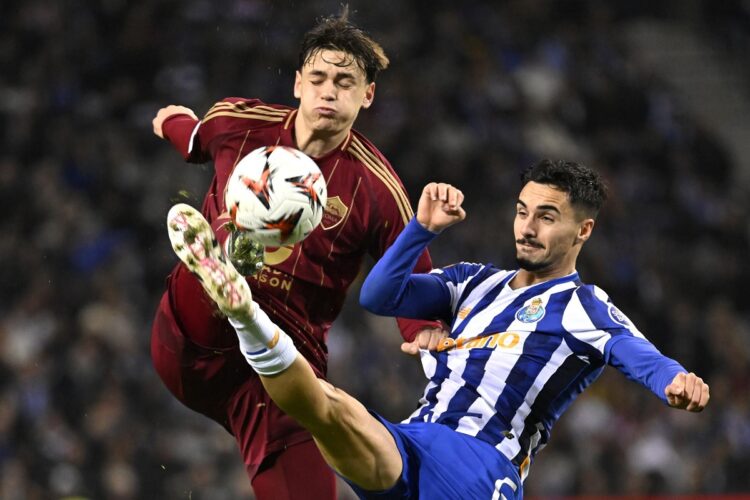 Real Sociedad y Ajax cumplen, todo abierto entre Roma y Oporto para la vuelta