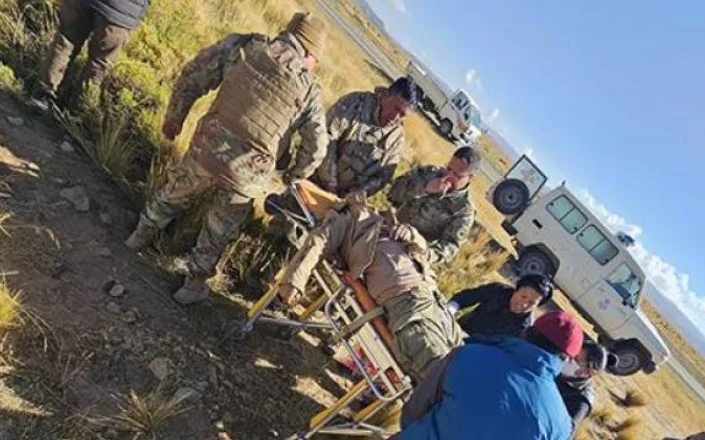 Accidente en la vía La Paz-Oruro deja dos fallecidos y tres heridos.
