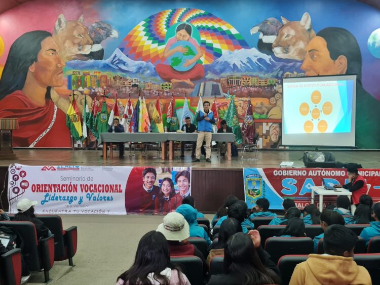 En el Distrito 14 200 estudiantes participaron del seminario