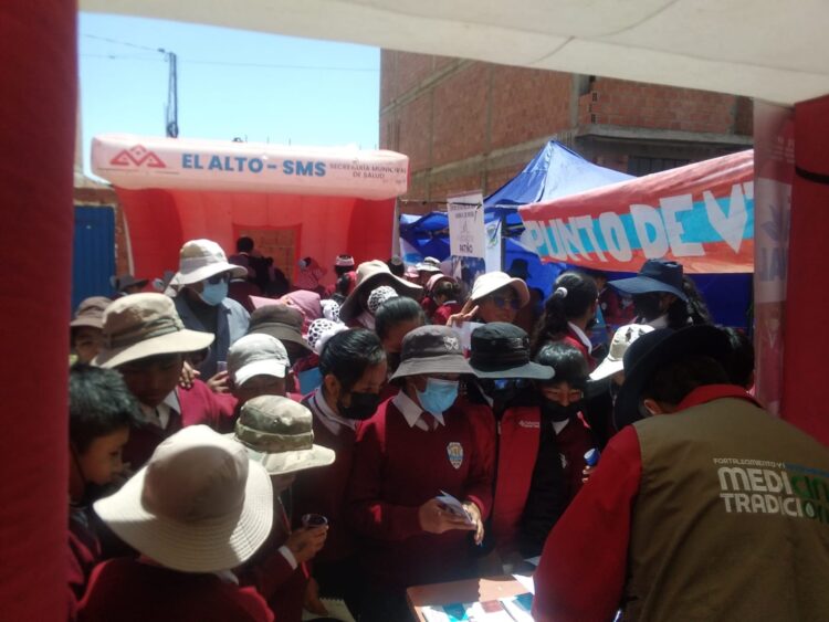 Se realizó una feria en el Distrito 8 de El Alto