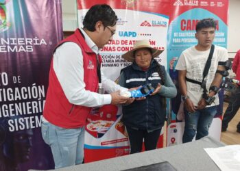 Se entregó la primera prótesis para una niña