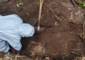 El cuerpo de Cristhian Serna fue hallado enterrado en una fosa.