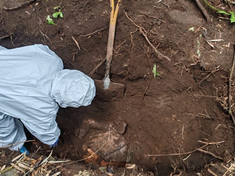 El cuerpo de Cristhian Serna fue hallado enterrado en una fosa.