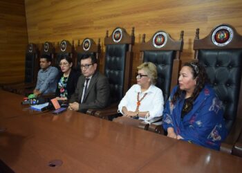 Fiscalía admite denuncia contra magistrados del TCP por usurpación de funciones