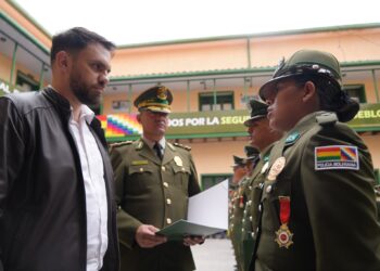 Del Castillo reconoce el trabajo de la Policía en los 24 días de bloqueo