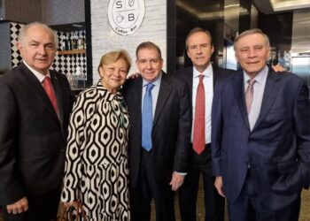 El opositor venezolano con los expresidentes