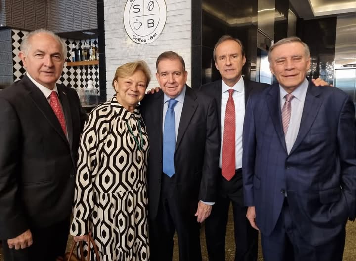 El opositor venezolano con los expresidentes