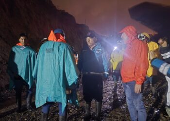 Intensas lluvias en La Paz provocan daños en la zona sur; Alcaldía atiende emergencias