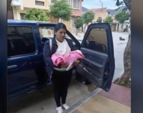 La recién nacida fue llevada a un centro de acogida