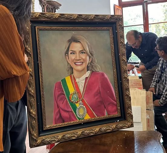 La Casa de la Libertad prevé incluir el retrato de Jeanine Áñez en la galería presidencial.