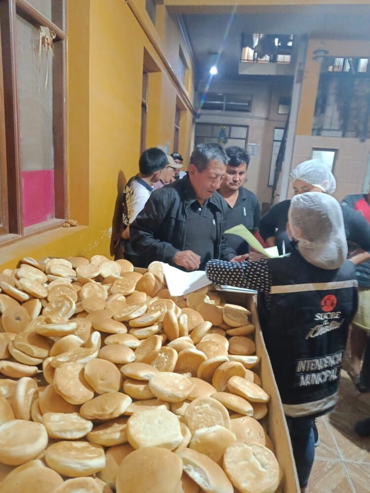 La Alcaldía de Sucre planifica instalar tres panaderías municipales.