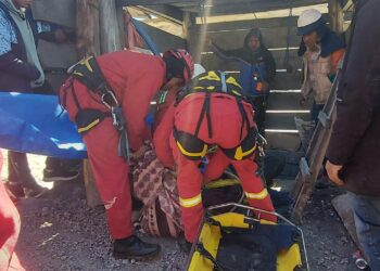 La Unida de Bomberos rescataron a los cuatro mineros fallecidos.