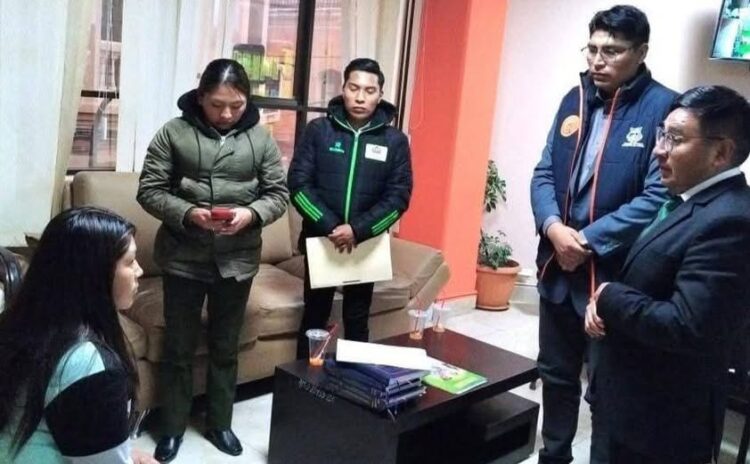 La Policía capturó a los padre que abandonaron a su bebé.