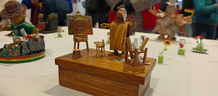 Se exponen obras de artistas nacionales y extranjeros