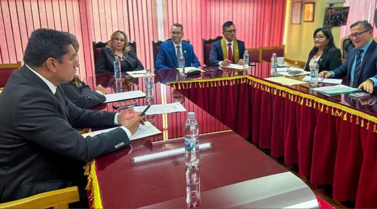 Sala plena del TSJ se abre a los cambios y celebra por primera vez una sesión de honor en Oruro