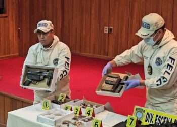 La Policía muestra el armamento encontrado