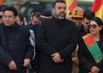 Ministro Ruiz dice que Evo dejó el MAS para irse a un partido familiar