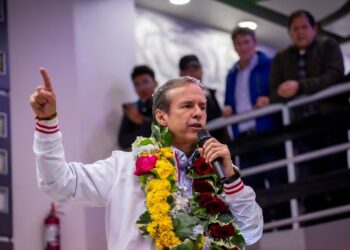 Tuto desafía a Morales a fijar fecha y hora para debatir en el Trópico, pero sobre su inhabilitación