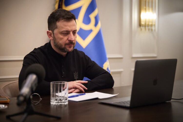 Zelenski no piensa negociar las plantas nucleares