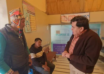 El fiscal de Oruro entregó la ayuda