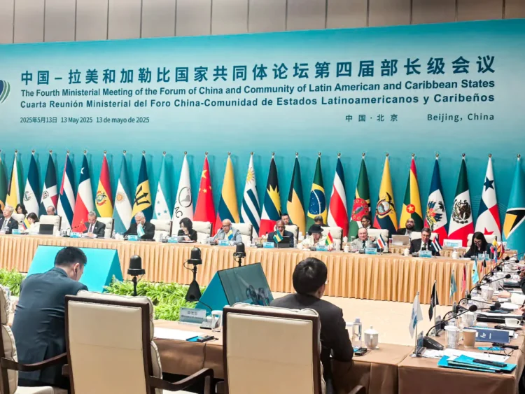 Bolivia reafirma su compromiso con la integración en la CELAC – China