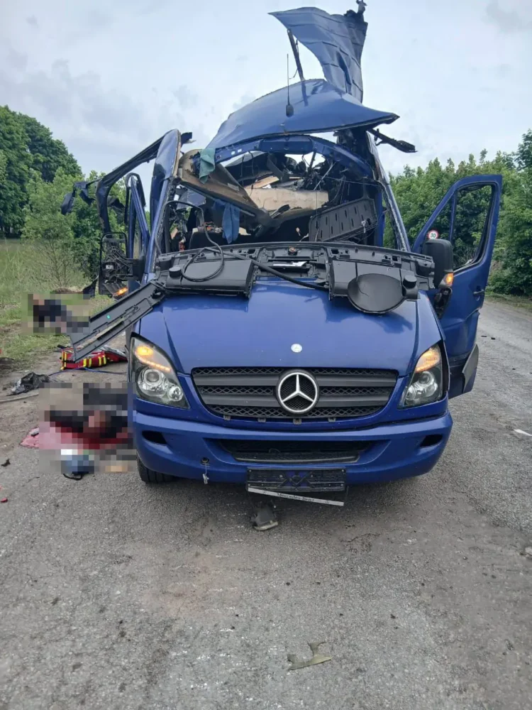 Un dron ruso impacto en el bus/ RRSS Volodimir Zelenski