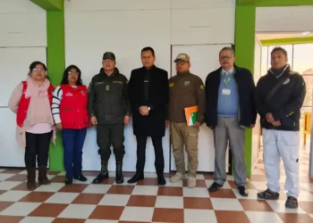 La Fiscalía, la FELCV y la Alcaldía de El Alto rimaron un convenio. FOTO: GAMEA