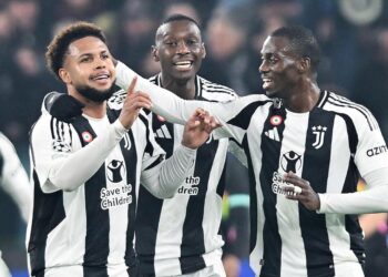 La Juve gana 2-1 al PSV y toma ventaja para la vuelta en Países Bajos