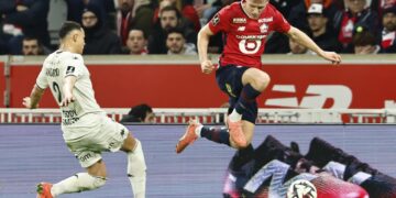 Lille gana al Mónaco y sube al podio, Marsella se estrella en Auxerre