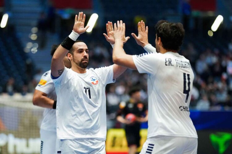Chile avanza en Mundial de balonmano, empate épico de España ante Suecia
