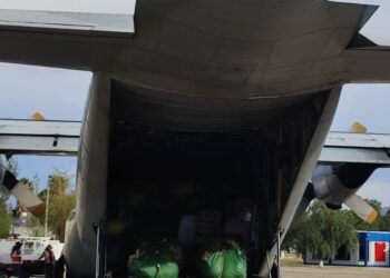 Ministerio de Defensa y FAB activan puente aéreo para traslado de alimentos.