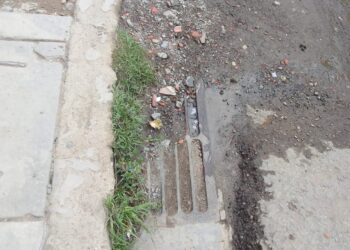 Los sumideros tapados con cemento