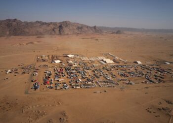 La frenética logística del Dakar en medio del desierto saudita