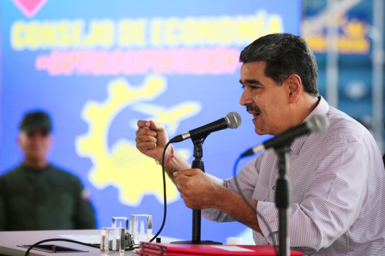 Justicia argentina ordenó la captura de Maduro