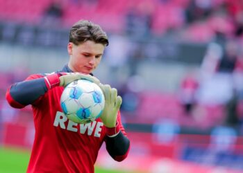 Bayern de Múnich ficha al joven arquero Jonas Urbig