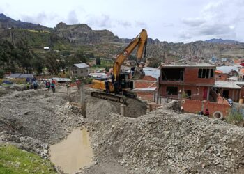 Deslizamiento en Callapa afectó a 17 viviendas.