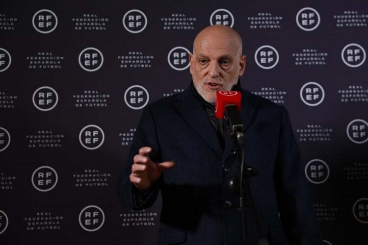 El Real Madrid ‘ha perdido la cabeza’ con su campaña contra los árbitros, dice Tebas