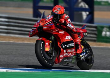 Marc Márquez vuela con la Ducati en últimos ensayos de pretemporada de MotoGP