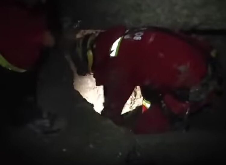 Tras varias horas de búsqueda, Bomberos halló el cuerpo sin vida de Camila, la niña sepultada por la mazamorra en Bajo Lllojeta.